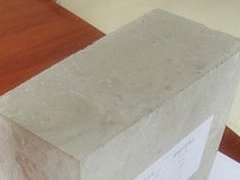 磷酸鋁是在耐火材料中用得較多的一種磷酸鹽結(jié)合劑？